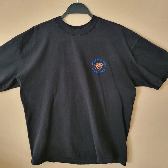 OnlyNY Graphic Tshirt Sportshop Fish Graphic Black Size Large Made‎ in USA - Picture 2 of 8